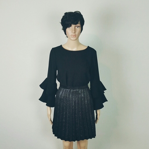 J. Crew Tops - J.CREW top size 6 double ruffle sleeve black EUC